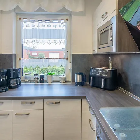 別荘 Deichgefluester